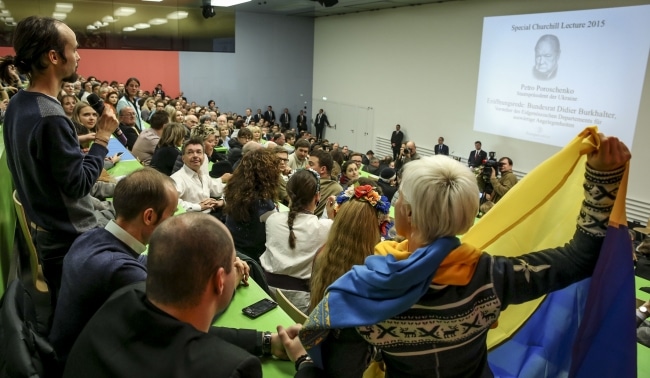 Швейцарский визит Порошенко в кривых зеркалах СМИ