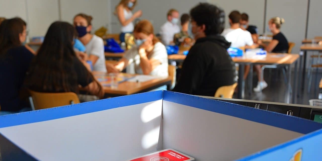 Полуфинал "Учить русский, играя" прошел в цюрихской школе "Штадельхофен" 4 сентября 2020 года. (© schwingen.net)