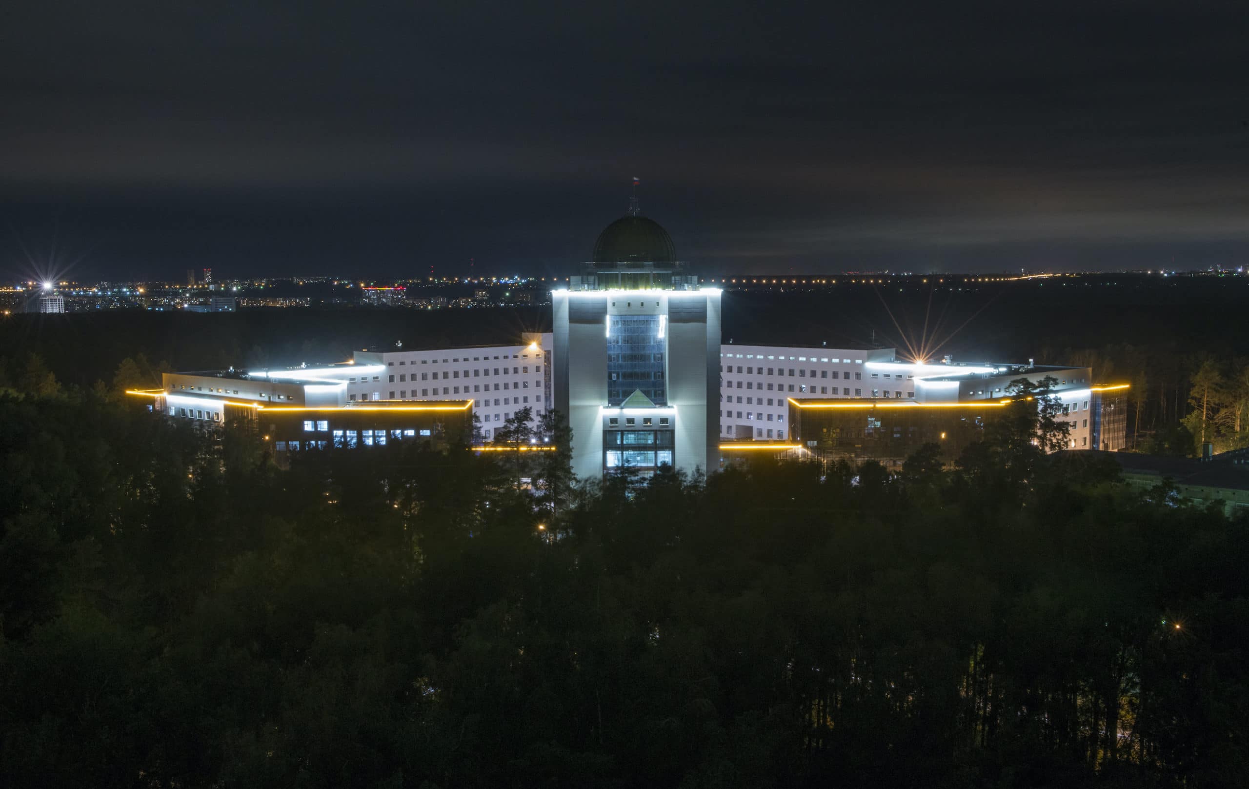 Вид на Новосибирский государственный университет. 12.02.2016 г. (© Nsu marketing, Creative Commons Attribution-Share Alike 4.0 International)