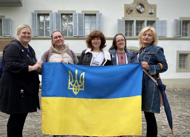 Монастырь цистерцианцев помогает украинским волонтерам