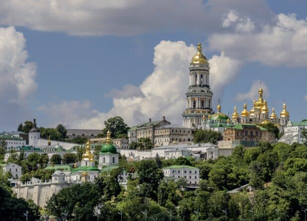 Разорвать духовные связи с Москвой. Церковный закон в Украине